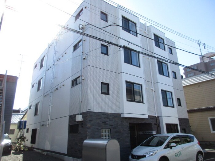 ＭＯＯＮ　ＢＯＷの物件外観写真