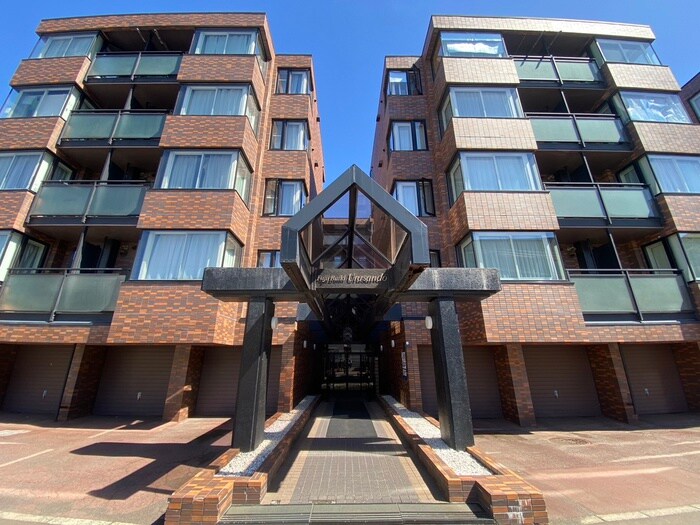 藤井ビル裏参道の物件外観写真