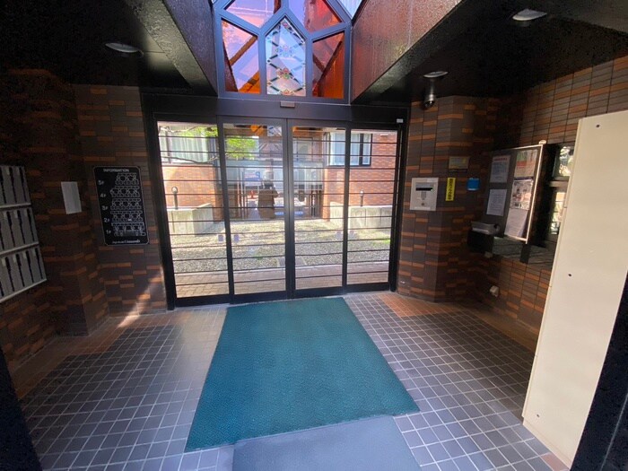 藤井ビル裏参道の物件外観写真