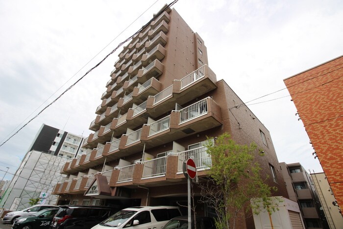 メ－プルリバ－ビュ－の物件外観写真