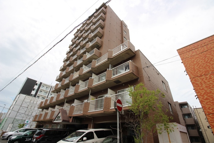 メ－プルリバ－ビュ－の物件外観写真