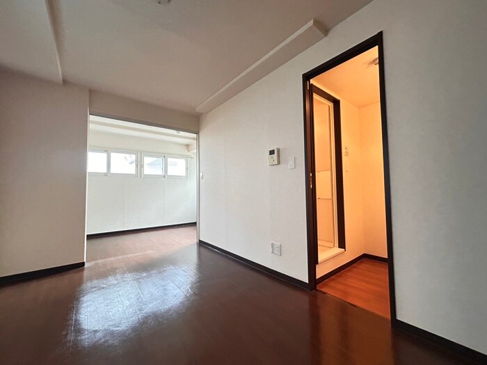 ベレ－ル中の島の物件内観写真