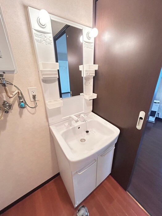 ベレ－ル中の島の物件内観写真