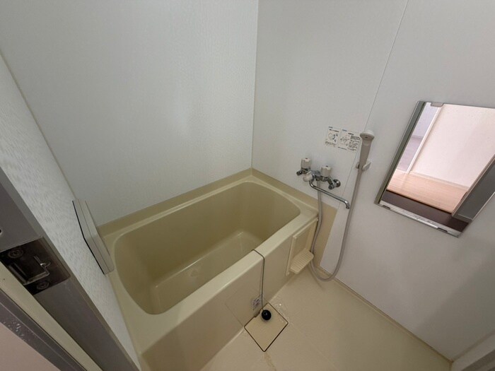 エリザベ－ト北３１－２の物件内観写真