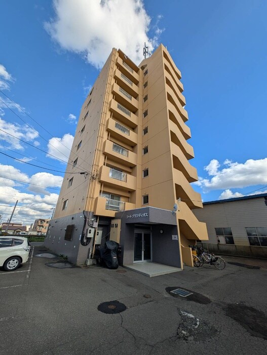 コ－ト・グランディオスの物件外観写真