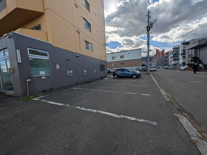 コ－ト・グランディオスの物件外観写真