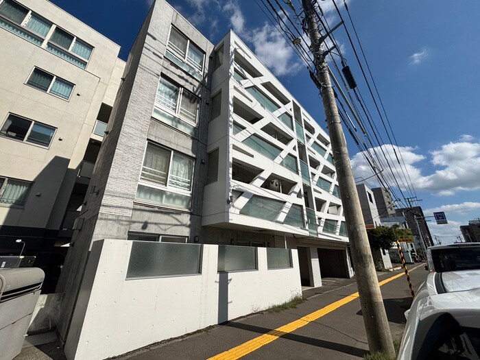 ファランドール宮の森の物件外観写真