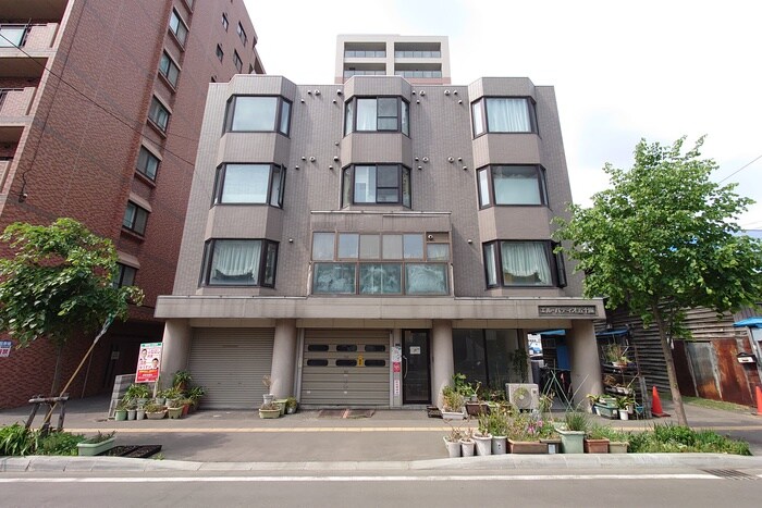 エルパティオ五十嵐の物件外観写真