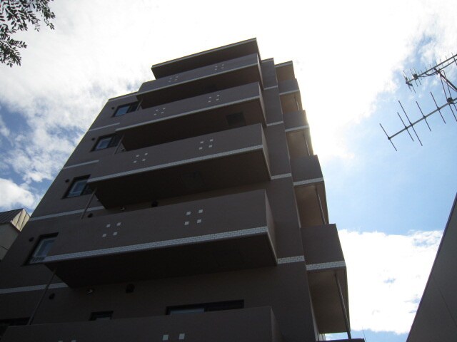 リスペクト北２３条の物件外観写真