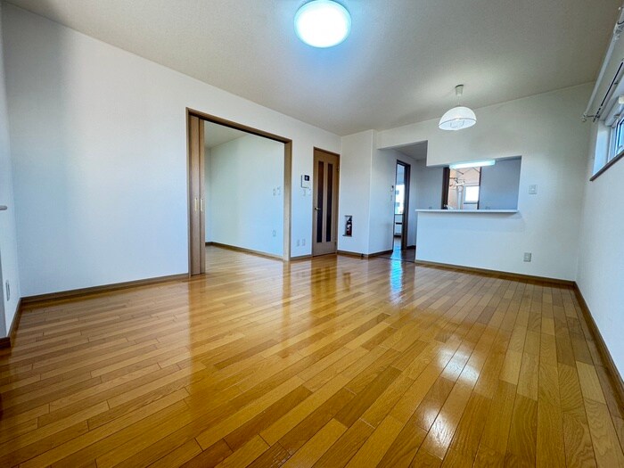 カ－ムハウスⅠの物件内観写真