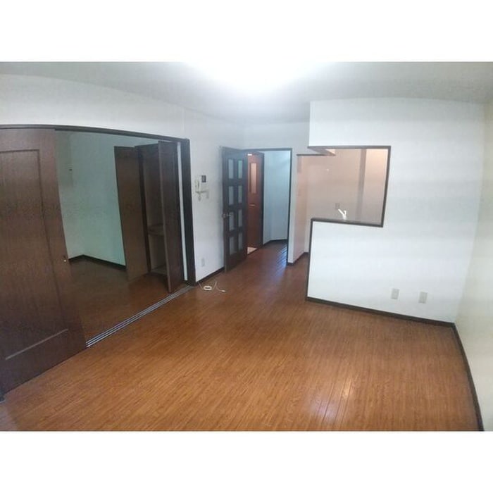 ショパンシャト－山の手の物件内観写真