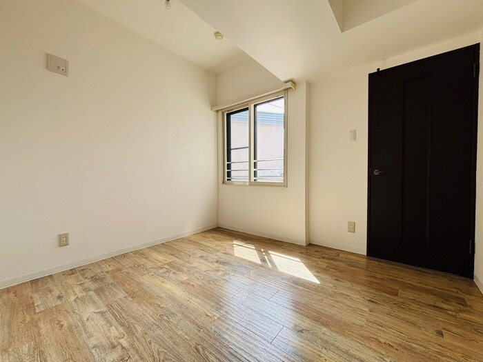 サイレンス宮の森アネックスの物件内観写真