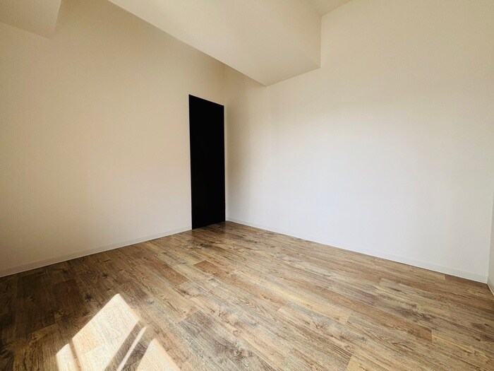 サイレンス宮の森アネックスの物件内観写真