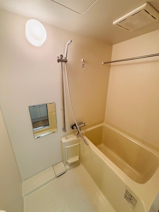 サイレンス宮の森アネックスの物件内観写真