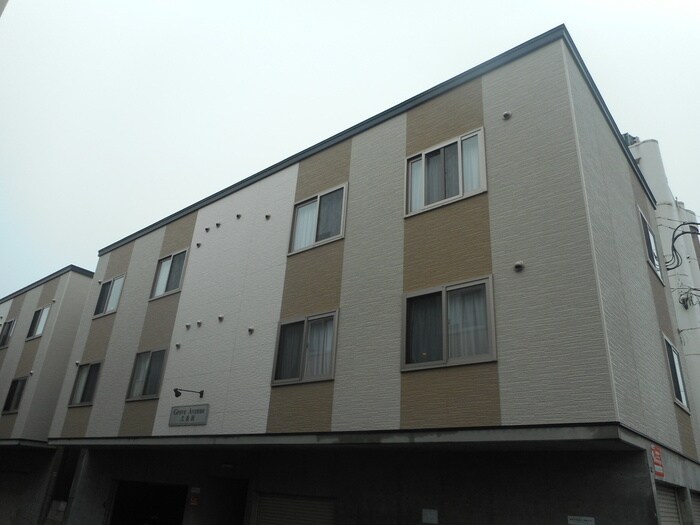 Ｇｒｏｖｅ　Ａｖｅｎｕｅ弐番館の物件外観写真