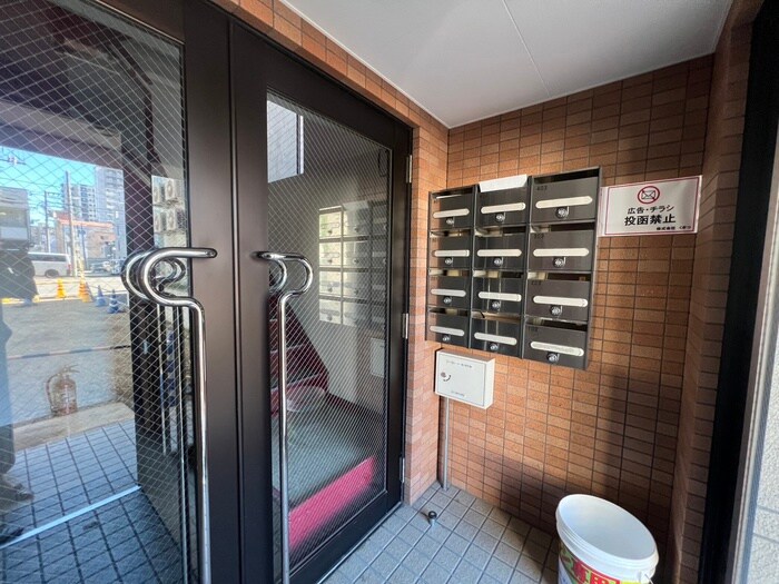 ラガ－ハイム本郷通の物件外観写真