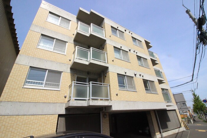 イーハト－ブ南郷の物件外観写真