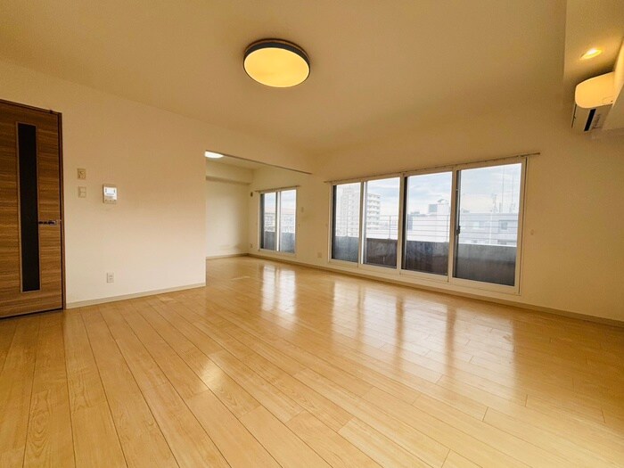 スペチアーレ伏見ＷＥＳＴの物件内観写真