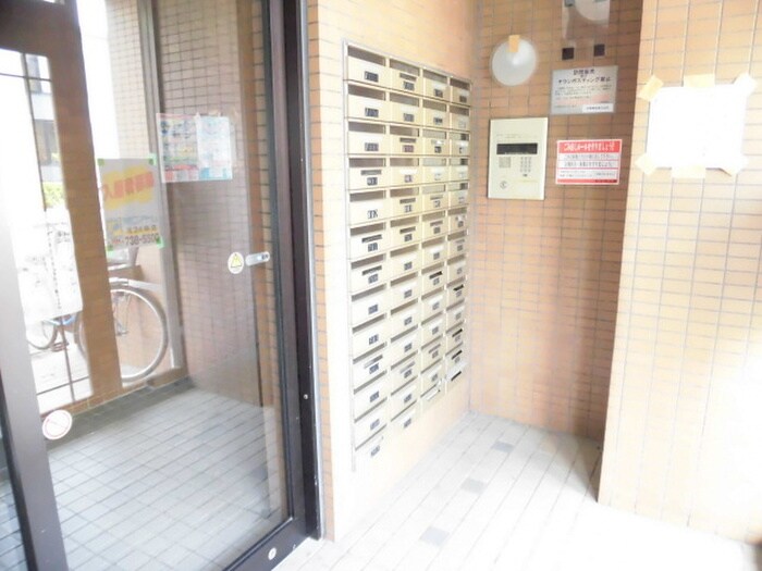 メ－プル北２７条の物件外観写真