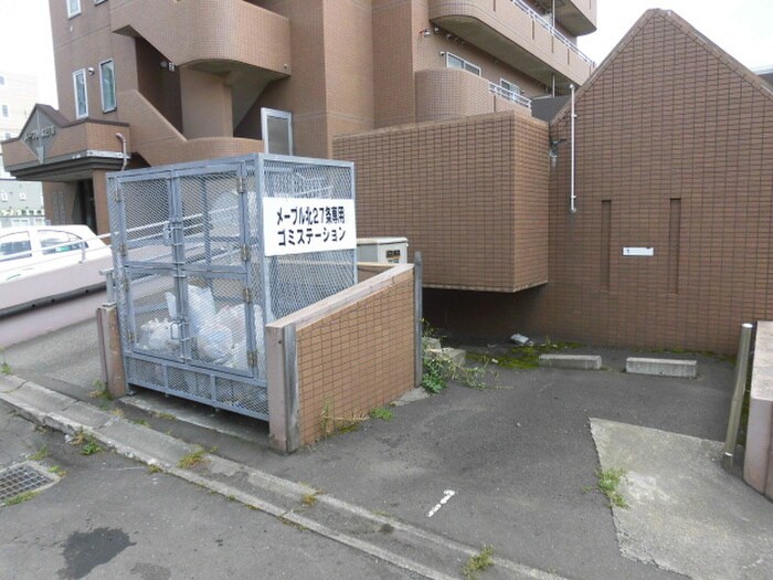 メ－プル北２７条の物件外観写真