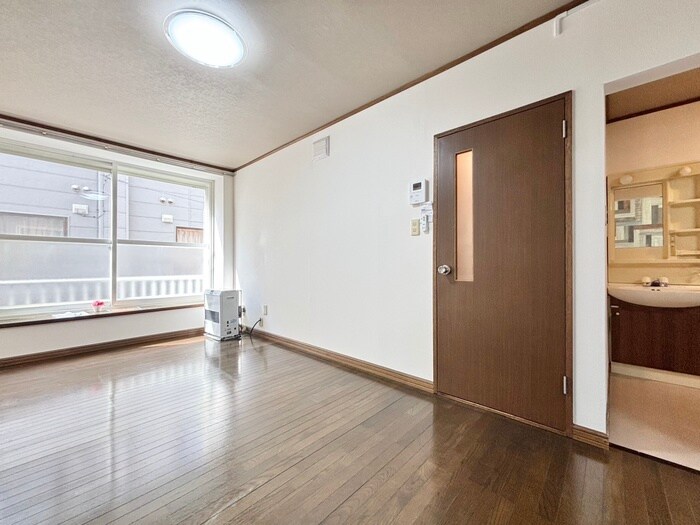 フラットレイアロ－の物件内観写真
