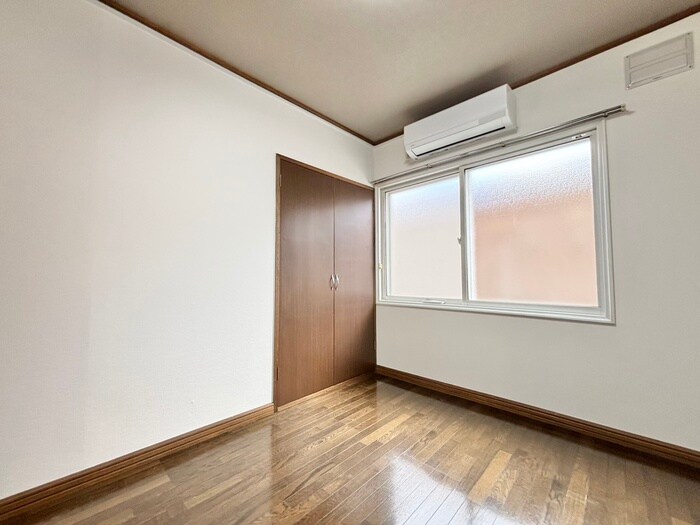 フラットレイアロ－の物件内観写真