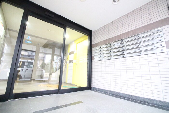 パ－クナインの物件外観写真