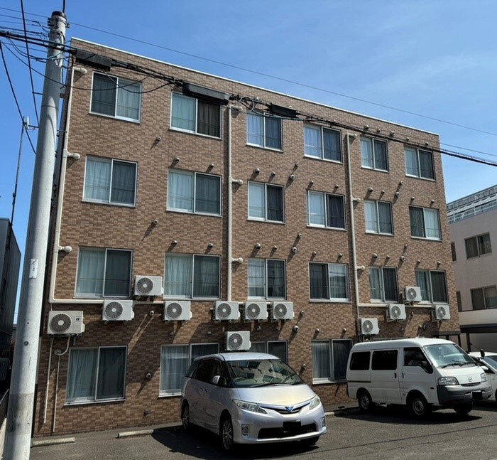 サンテラス宮の森の物件外観写真