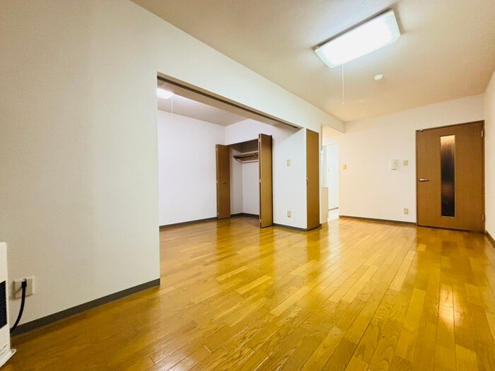 サンテラス宮の森の物件内観写真