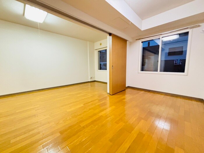 サンテラス宮の森の物件内観写真