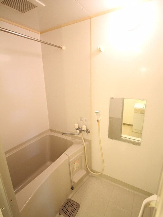 サンテラス宮の森の物件内観写真