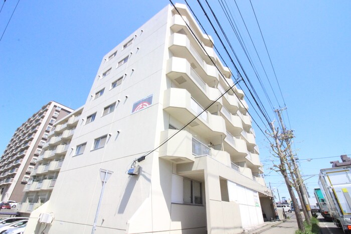 ＯＭレジデンス白石の物件外観写真