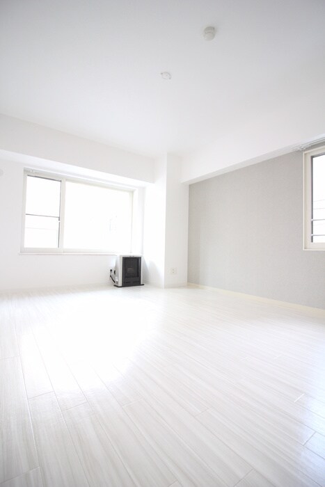 ＲＡＤＩＡ近代美術館前の物件内観写真