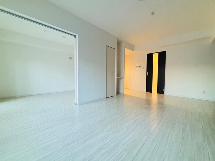 ＲＡＤＩＡ近代美術館前の物件内観写真