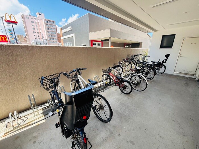 ＲＡＤＩＡ近代美術館前の物件外観写真