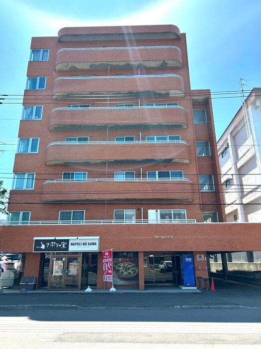 ブル－ムハイツの物件外観写真