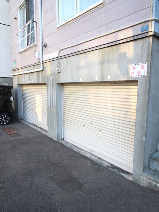 ヒュース北16Ｃの物件外観写真