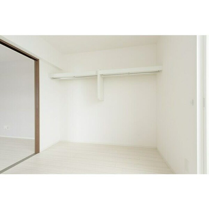 KING HOUSE KANJYODORI HIGASHIの物件内観写真