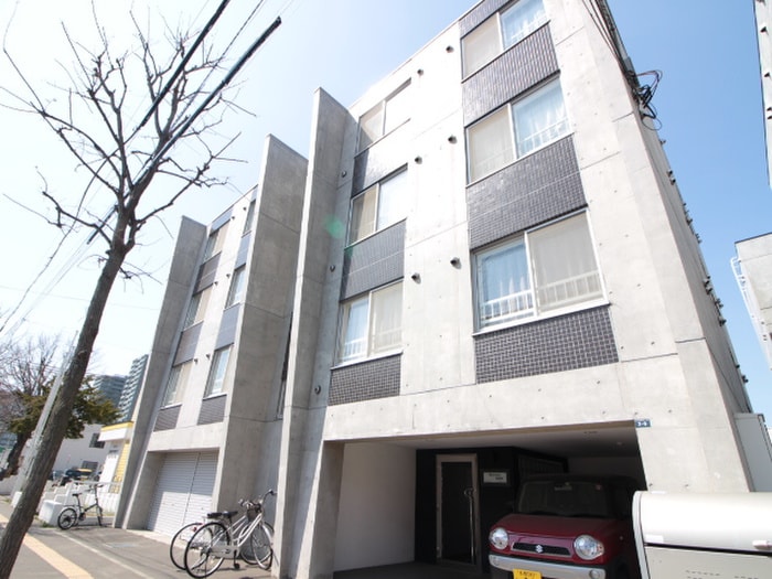 ブランノワール東区役所の物件外観写真