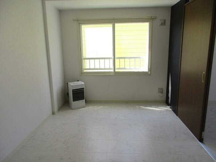 ブランノワール東区役所の物件内観写真