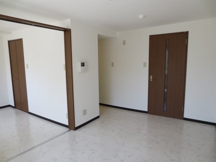 ブランノワール東区役所の物件内観写真