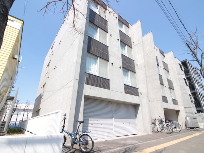 ブランノワール東区役所の物件外観写真