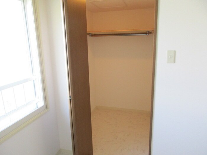 ブランノワール東区役所の物件内観写真