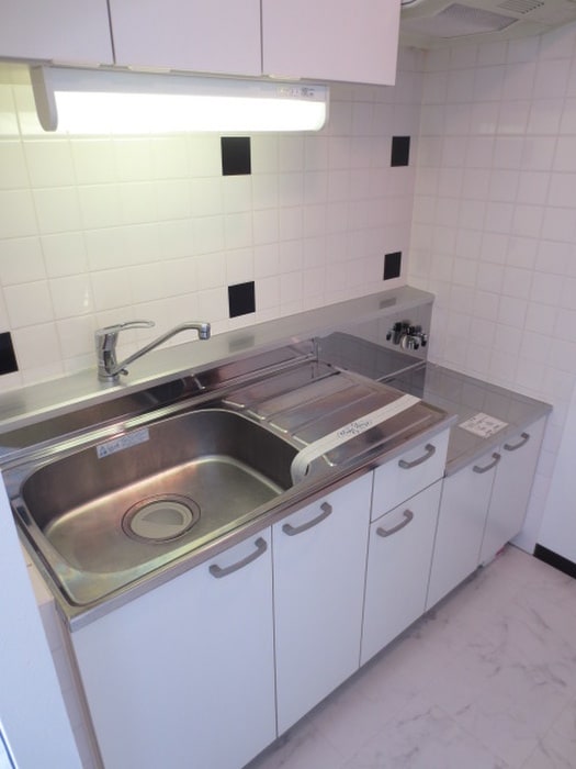 ブランノワール東区役所の物件内観写真