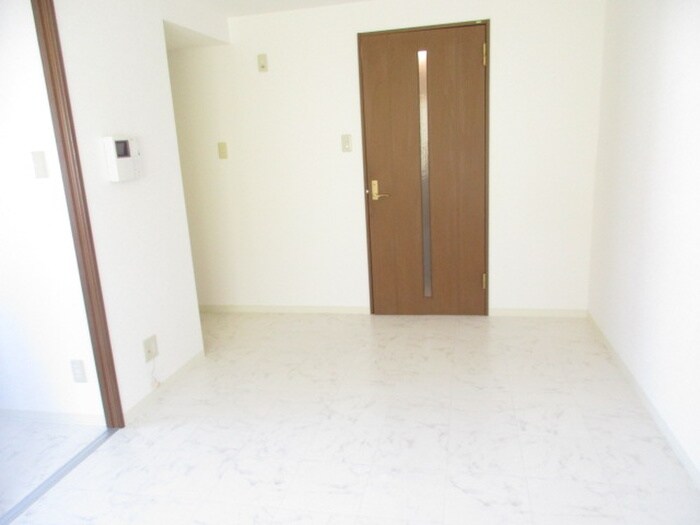 ブランノワール東区役所の物件内観写真