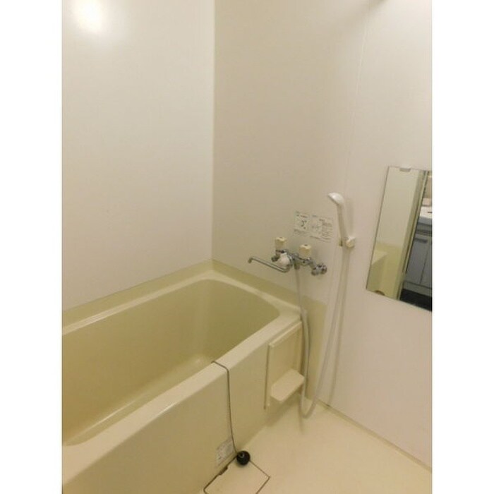 ブランノワール東区役所の物件内観写真