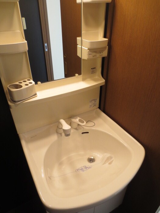 ブランノワール東区役所の物件内観写真