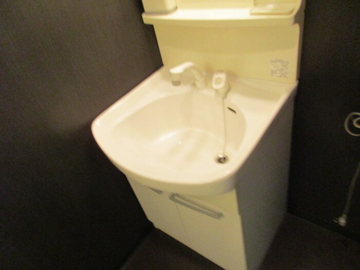 ブランノワール東区役所の物件内観写真