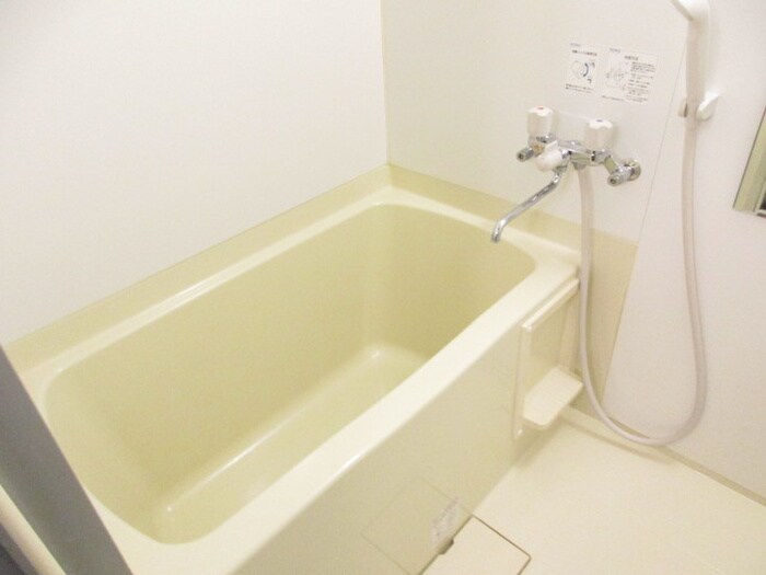 ブランノワール東区役所の物件内観写真