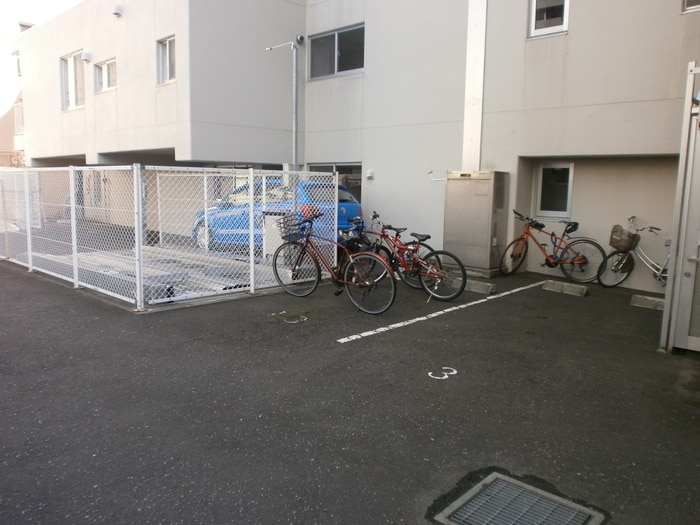 クラッセ知事公館前の物件外観写真